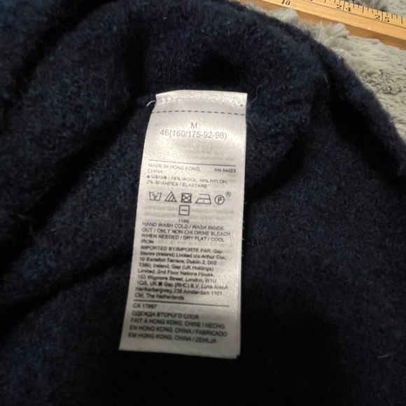 Blue Banana Republic Sweater - Picture 6 of 7